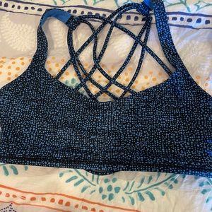 Lulu lemon free to be bra, size 8, royal blue/black
